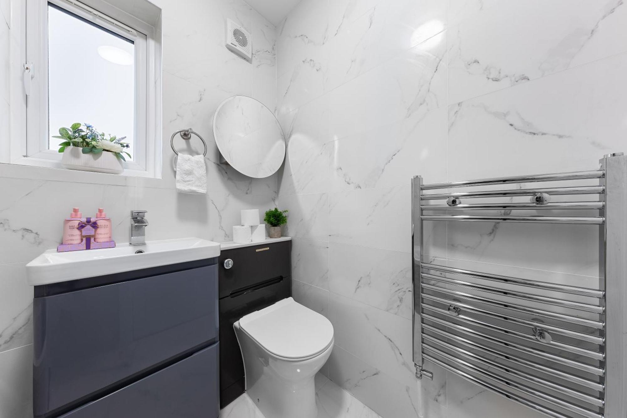 3 Bedroom House Close To Dartford Station Экстерьер фото