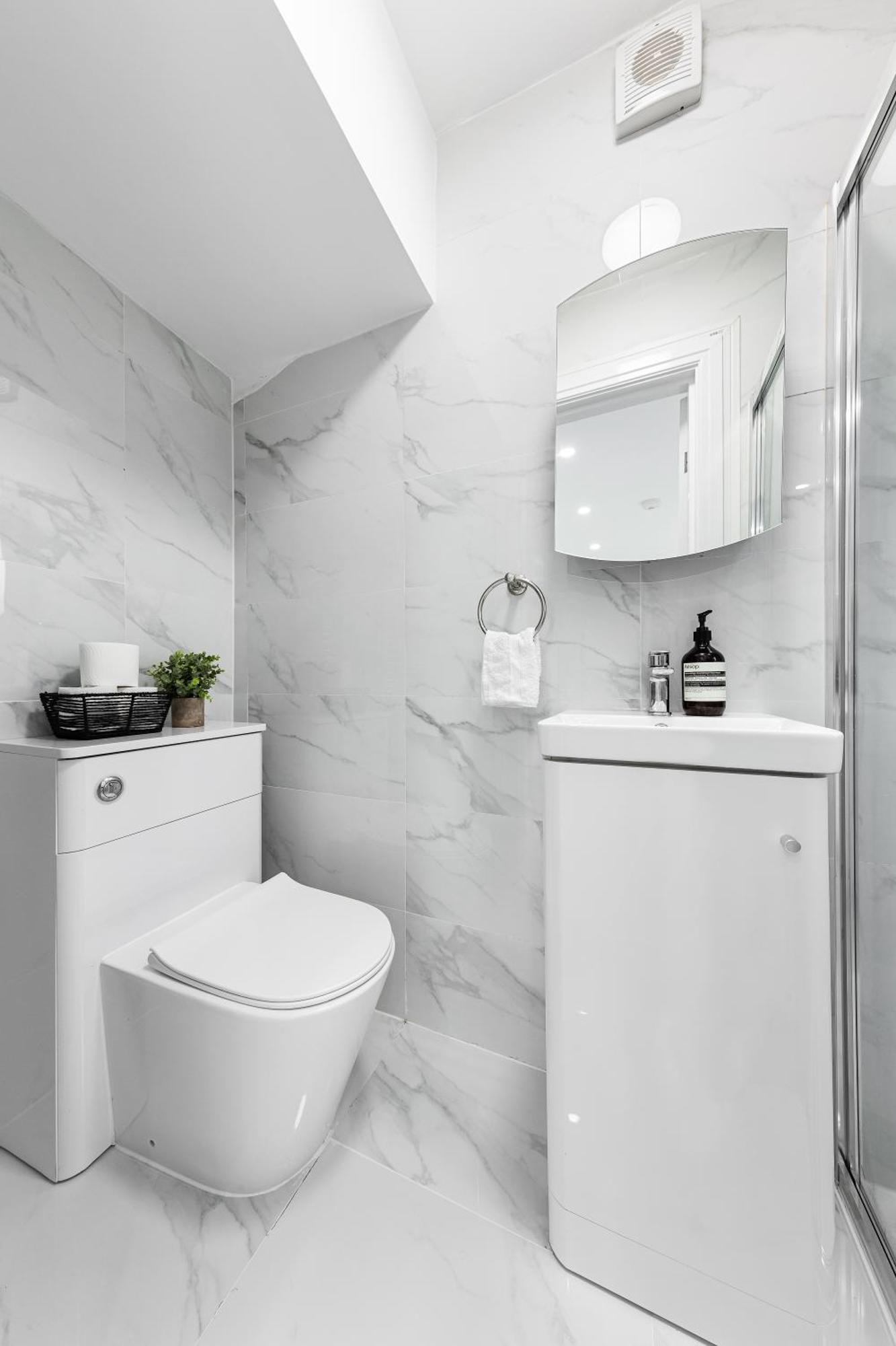 3 Bedroom House Close To Dartford Station Экстерьер фото