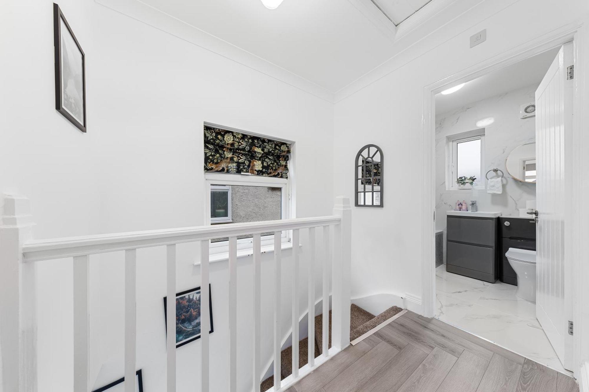 3 Bedroom House Close To Dartford Station Экстерьер фото
