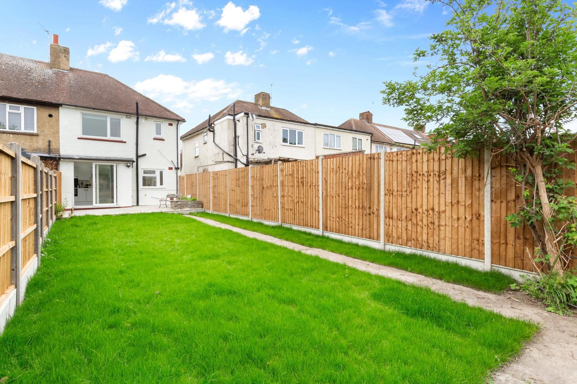 3 Bedroom House Close To Dartford Station Экстерьер фото