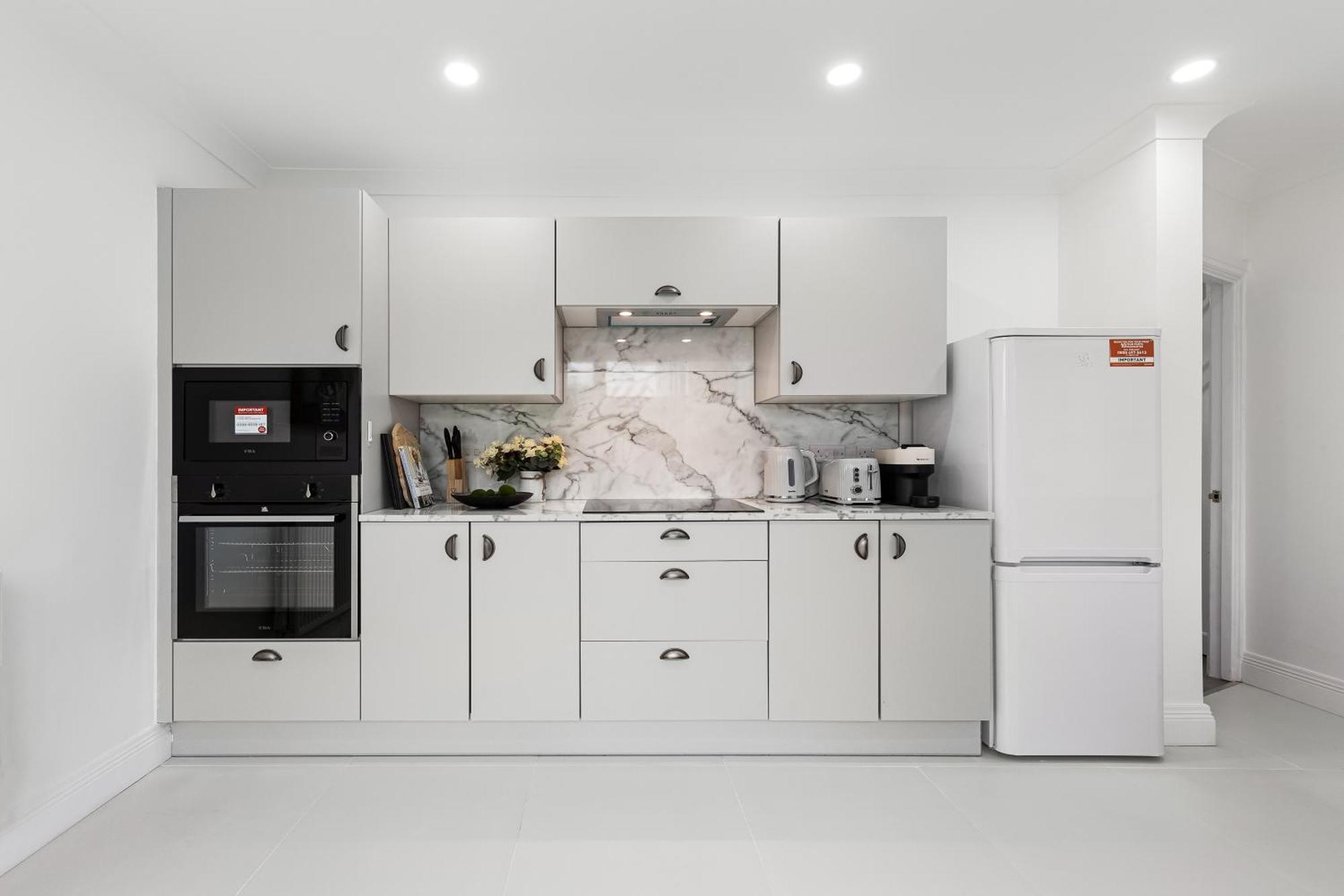 3 Bedroom House Close To Dartford Station Экстерьер фото