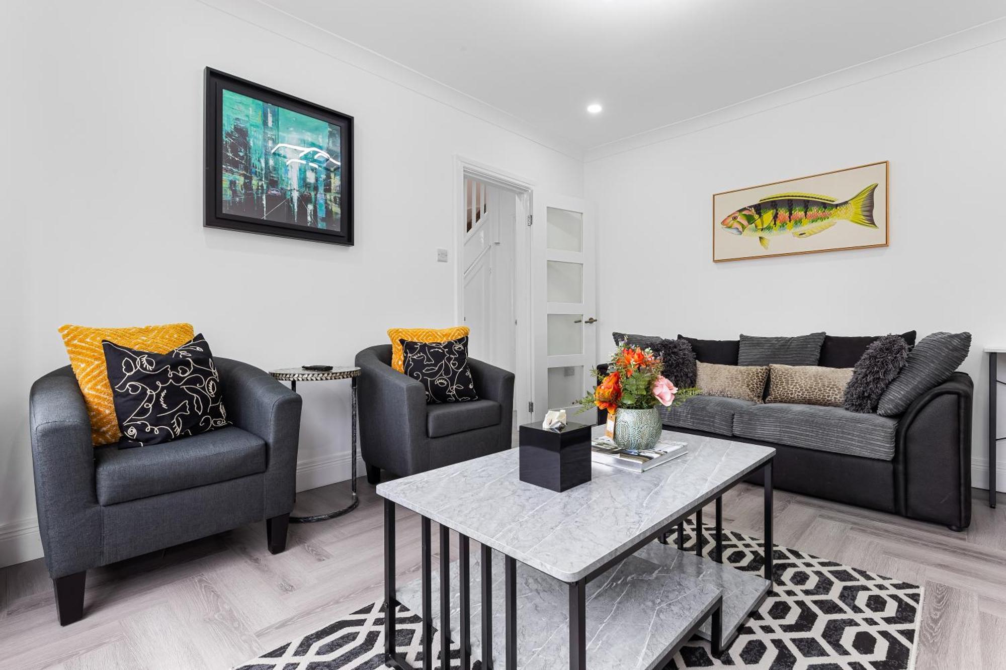 3 Bedroom House Close To Dartford Station Экстерьер фото