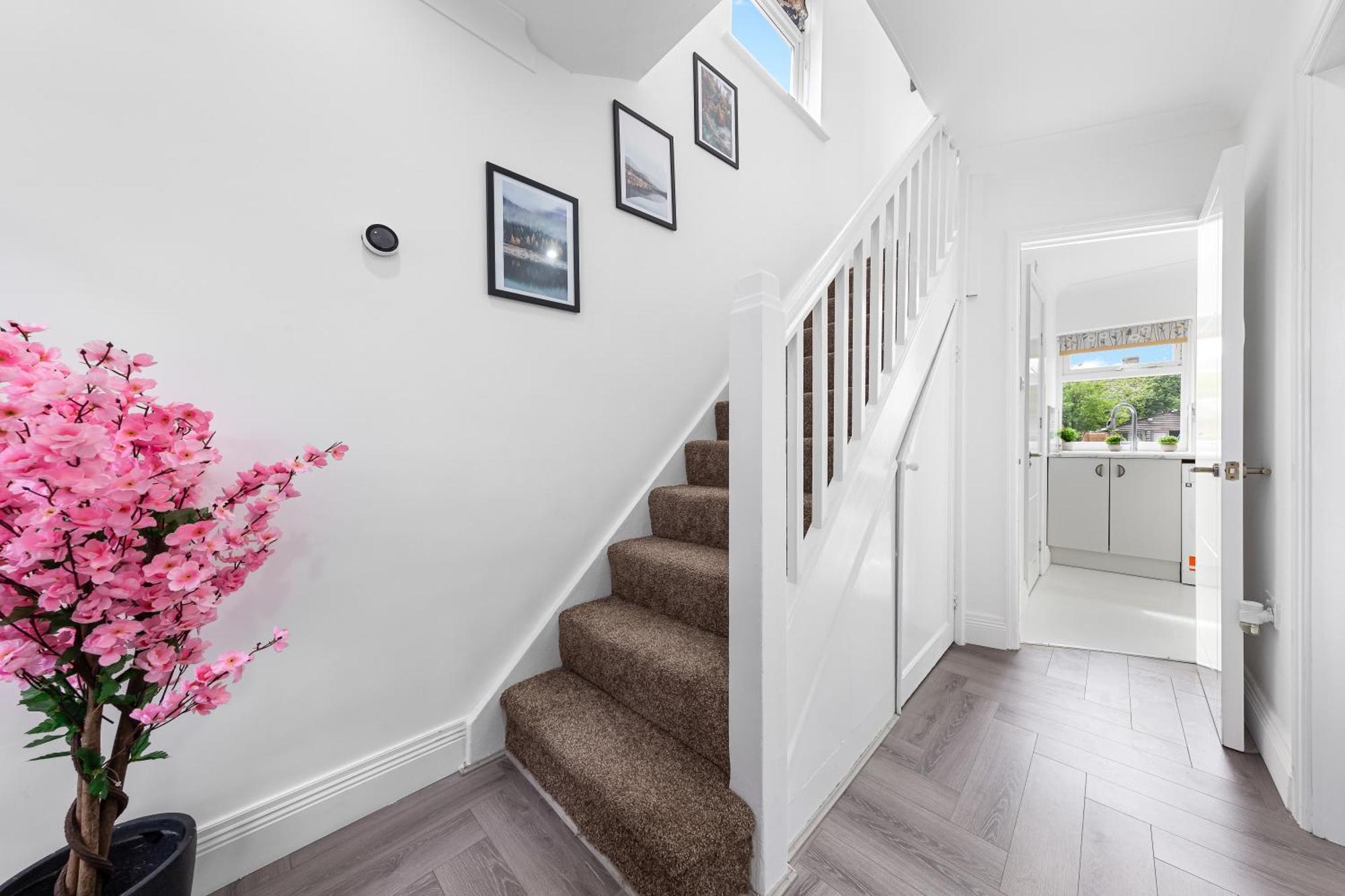 3 Bedroom House Close To Dartford Station Экстерьер фото